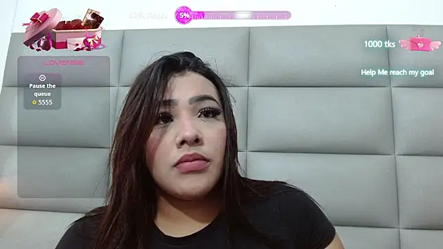 Snapshot of emily_brontee_ chatting on 10.16.25 emily brontee online show from 10.16.25