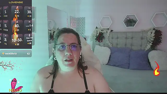 katie joness  online show from 03.01.25