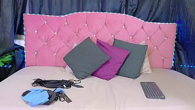 Snapshot of Cataleya_divine chatting on 02.23.26 Cataleya divine online show from 02.23.26