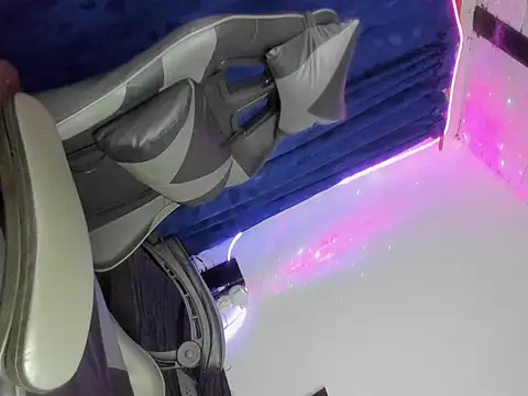 DianaCisneros online show from 03.24.26