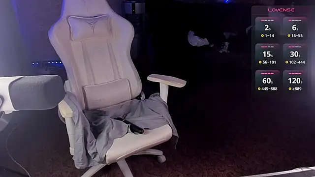 CutieMaevee online show from 03.21.25