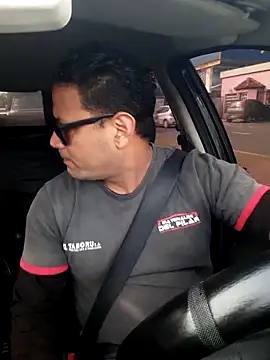 Snapshot of hecwil8 chatting on 10.28.25 hecwil8 online show from 10.28.25