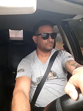 Snapshot of hecwil8 chatting on 11.04.25 hecwil8 online show from 11.04.25