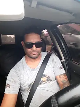 Snapshot of hecwil8 chatting on 11.05.25 hecwil8 online show from 11.05.25