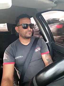 Snapshot of hecwil8 chatting on 11.06.25 hecwil8 online show from 11.06.25