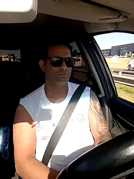 Snapshot of hecwil8 chatting on 12.19.25 hecwil8 online show from 12.19.25