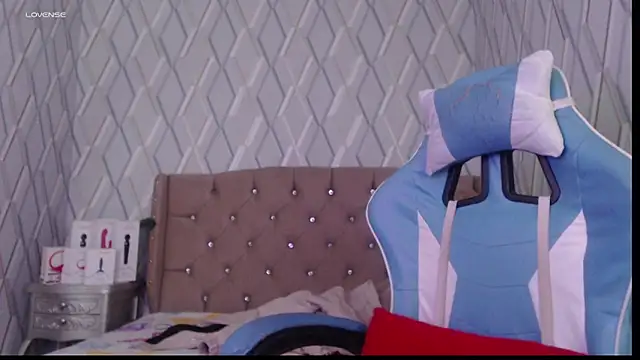 NicolleTaylor online show from 01.31.25