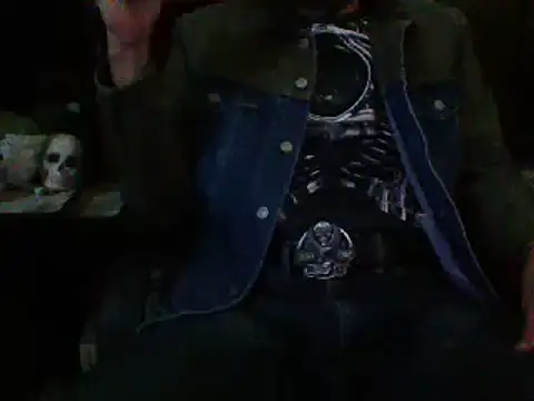 Snapshot of mrdemoncrowly chatting on 11.08.25 mrdemoncrowly online show from 11.08.25