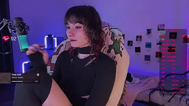 Snapshot of deadlysweet chatting on 11.04.25 deadlysweet online show from 11.04.25