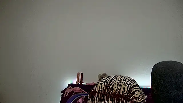 amber candyfloss online show from 11.03.25