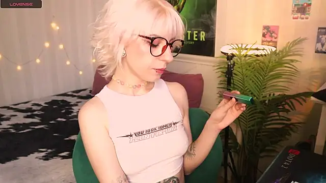 Snapshot of _Moonlight_t chatting on 02.01.26 Moonlight t online show from 02.01.26