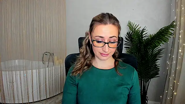 Snapshot of PassionGlow chatting on 01.15.25 PassionGlow online show from 01.15.25