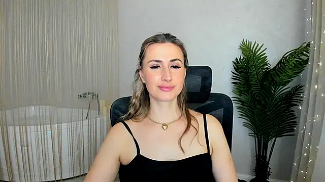 Snapshot of PassionGlow chatting on 01.15.25 PassionGlow online show from 01.15.25