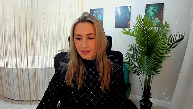 Snapshot of PassionGlow chatting on 01.30.25 PassionGlow online show from 01.30.25