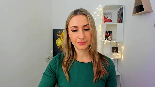 Snapshot of PassionGlow chatting on 02.10.25 PassionGlow online show from 02.10.25