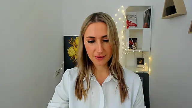 Snapshot of PassionGlow chatting on 02.10.25 PassionGlow online show from 02.10.25