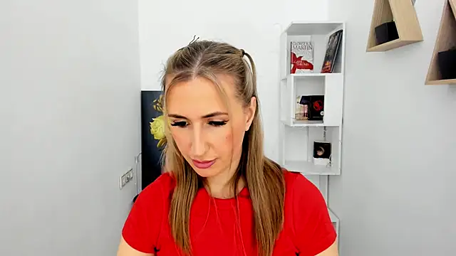 Snapshot of PassionGlow chatting on 02.13.25 PassionGlow online show from 02.13.25