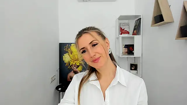 Snapshot of PassionGlow chatting on 02.13.25 PassionGlow online show from 02.13.25