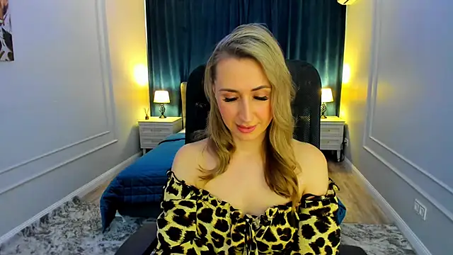 Snapshot of PassionGlow chatting on 02.27.25 PassionGlow online show from 02.27.25