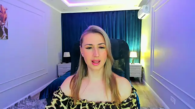 Snapshot of PassionGlow chatting on 03.11.25 PassionGlow online show from 03.11.25