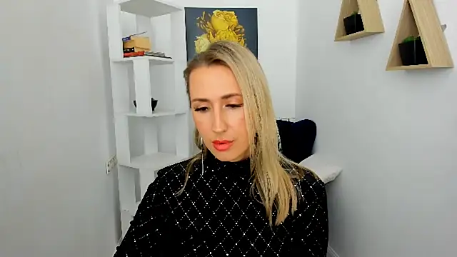 Snapshot of PassionGlow chatting on 09.11.25 PassionGlow online show from 09.11.25