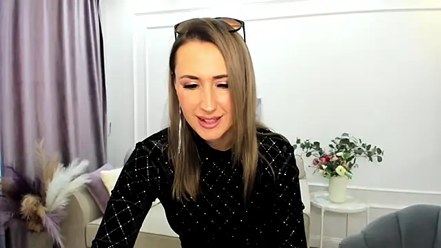 Snapshot of PassionGlow chatting on 10.02.25 PassionGlow online show from 10.02.25