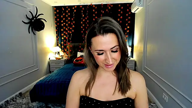 Snapshot of PassionGlow chatting on 10.18.25 PassionGlow online show from 10.18.25