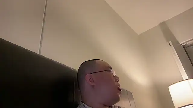 slaveasianboy online show from 01.14.25