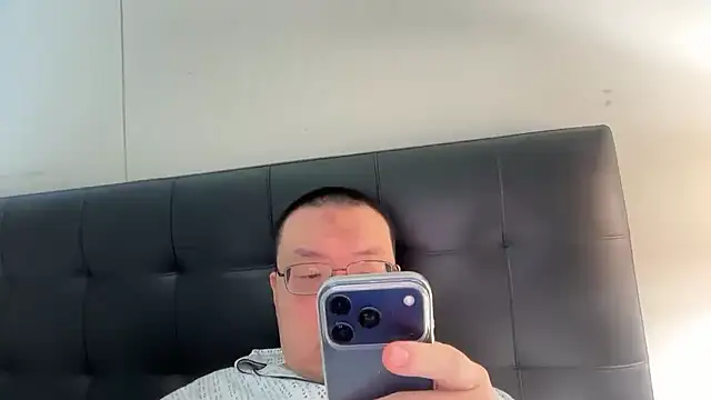 slaveasianboy online show from 04.21.26