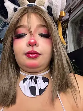 CharlotteMillers online show from 12.20.25