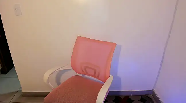 kiaraowen online show from 01.05.25