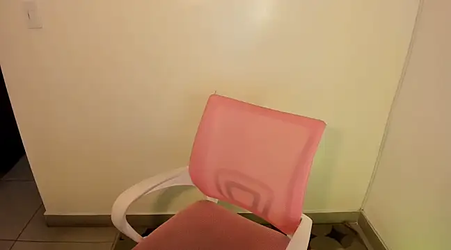 kiaraowen online show from 01.08.25