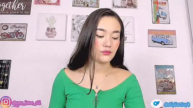 Snapshot of olivia22love chatting on 09.25.25 olivia22love online show from 09.25.25