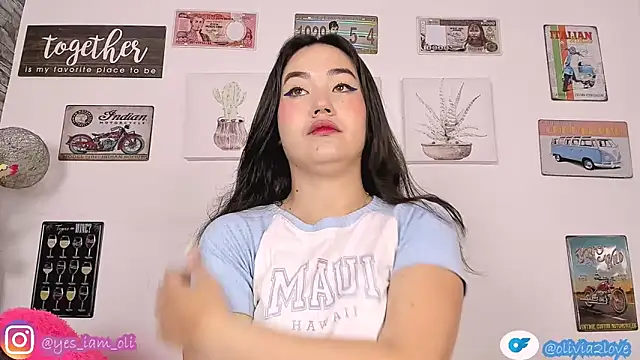 Snapshot of olivia22love chatting on 11.05.25 olivia22love online show from 11.05.25