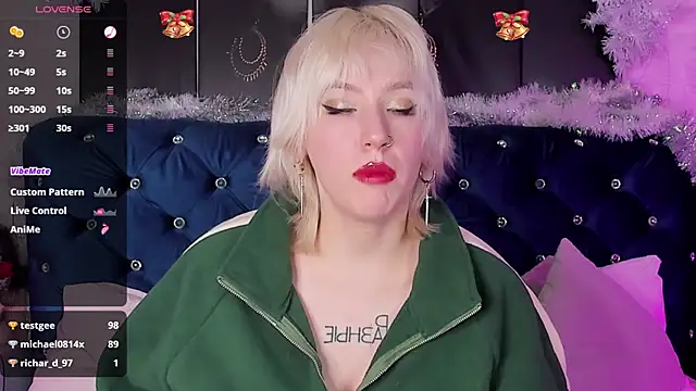 Snapshot of RachelCart chatting on 01.20.25 RachelCart online show from 01.20.25