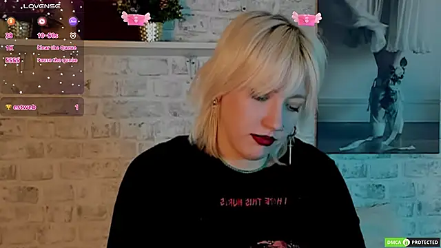 Snapshot of RachelCart chatting on 02.11.25 RachelCart online show from 02.11.25