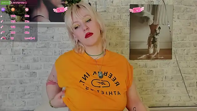 Snapshot of RachelCart chatting on 02.22.25 RachelCart online show from 02.22.25