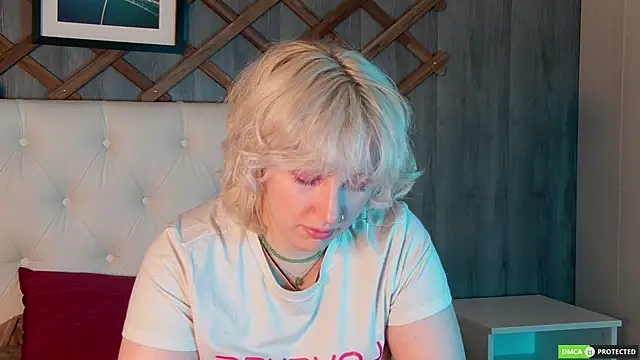 Snapshot of RachelCart chatting on 03.19.25 RachelCart online show from 03.19.25