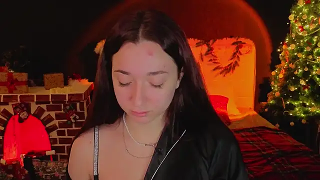 YasmineWest online show from 12.15.25