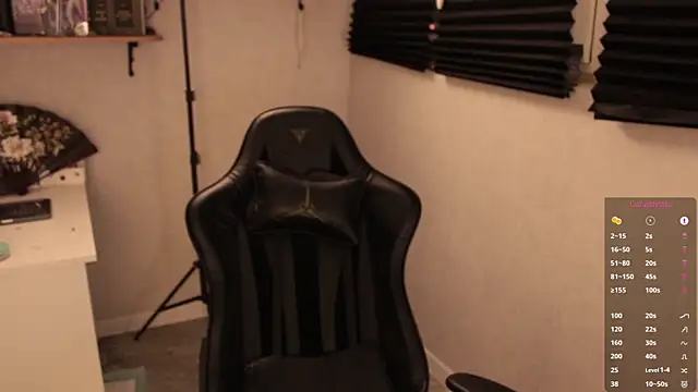 Snapshot of carthylovvve chatting on 02.18.25 carthylovvve online show from 02.18.25