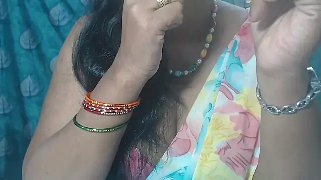 Snapshot of Sophia_your chatting on 10.06.25 Sophia your online show from 10.06.25