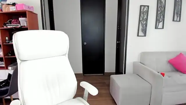 Snapshot of jess_1a chatting on 02.20.26 jess 1a online show from 02.20.26