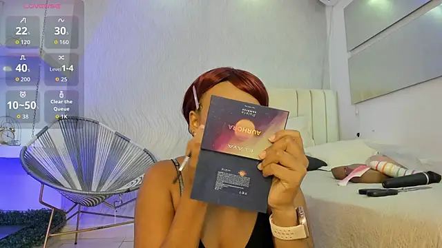 saray mardez online show from 10.14.25