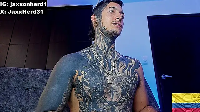 Snapshot of JAXXXONHERD chatting on 01.20.25 JAXXXONHERD online show from 01.20.25