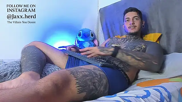 Snapshot of JAXXXONHERD chatting on 10.17.25 JAXXXONHERD online show from 10.17.25