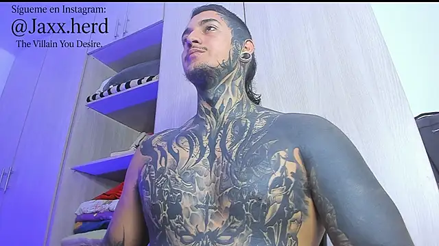 Snapshot of JAXXXONHERD chatting on 11.04.25 JAXXXONHERD online show from 11.04.25