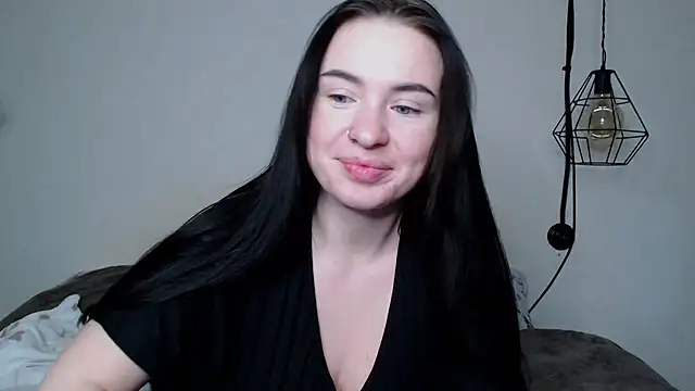 Snapshot of KristinSquirt chatting on 02.08.25 KristinSquirt online show from 02.08.25