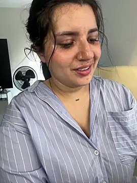 horny roomiess online show from 01.10.25