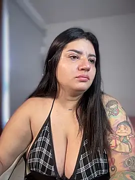 Snapshot of horny_roomiess chatting on 10.01.25 horny roomiess online show from 10.01.25