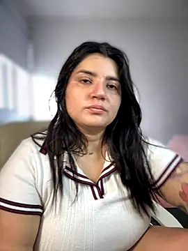 Snapshot of horny_roomiess chatting on 10.13.25 horny roomiess online show from 10.13.25